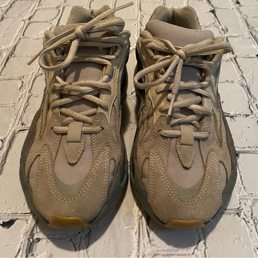 Yeezy Boost 700 Tephra